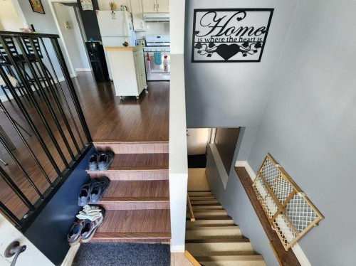 667 21St Street, Fort Macleod, AB - Indoor Photo Showing Other Room