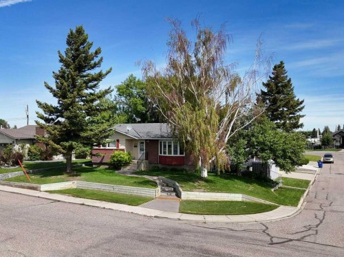 667 21St Street, Fort Macleod, AB - Outdoor