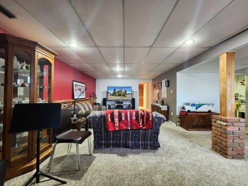 667 21St Street, Fort Macleod, AB - Indoor