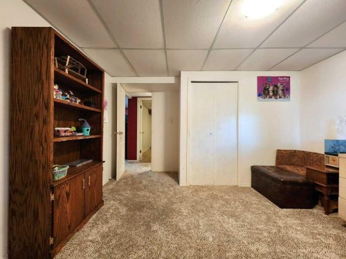 667 21St Street, Fort Macleod, AB - Indoor Photo Showing Other Room