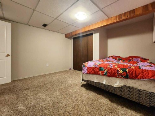 667 21St Street, Fort Macleod, AB - Indoor Photo Showing Bedroom