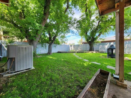 667 21St Street, Fort Macleod, AB - Outdoor