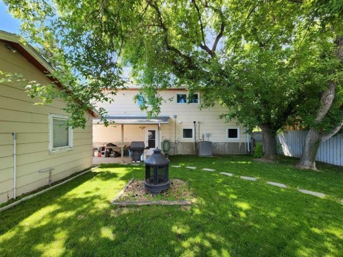 667 21St Street, Fort Macleod, AB - Outdoor