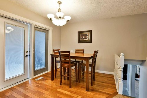 5217 38 Avenue, Taber, AB - Indoor Photo Showing Dining Room