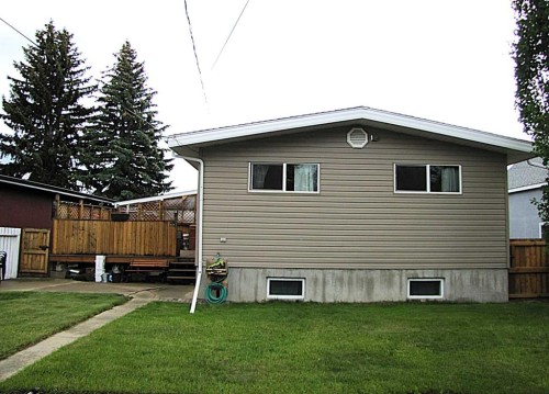 4923 52 Avenue, Taber, AB - Outdoor With Exterior