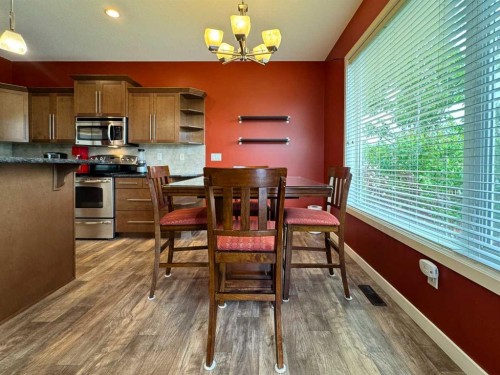 422 Lynx Terrace North, Lethbridge, AB 