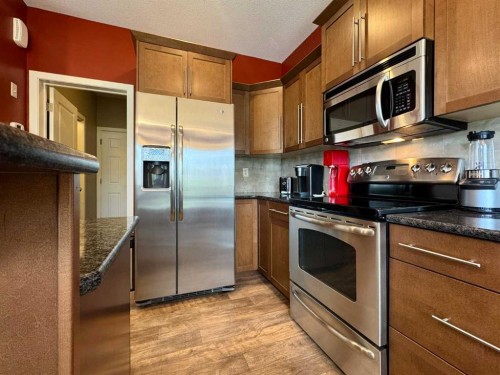422 Lynx Terrace North, Lethbridge, AB 
