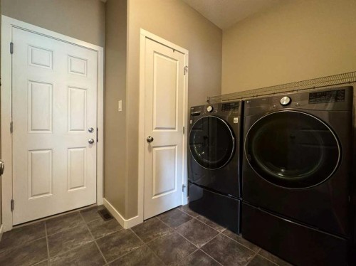 422 Lynx Terrace North, Lethbridge, AB 