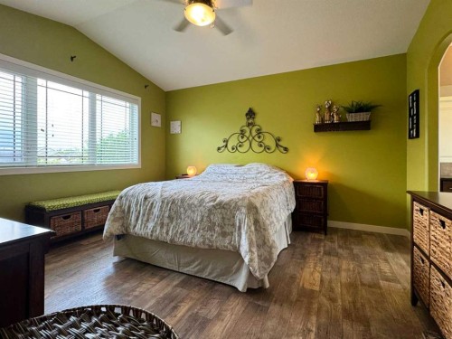 422 Lynx Terrace North, Lethbridge, AB 