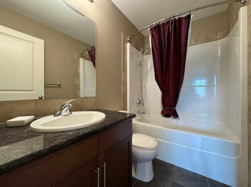 422 Lynx Terrace North, Lethbridge, AB 