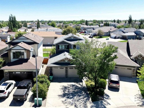 422 Lynx Terrace North, Lethbridge, AB 