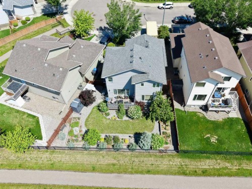 422 Lynx Terrace North, Lethbridge, AB 