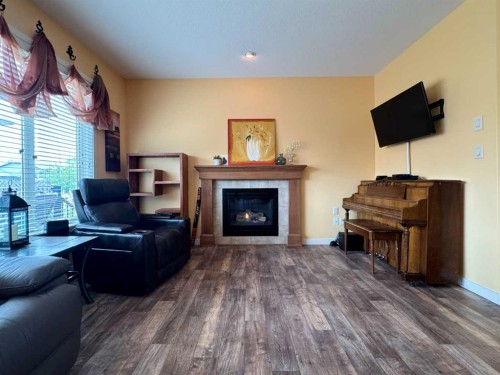 422 Lynx Terrace North, Lethbridge, AB 