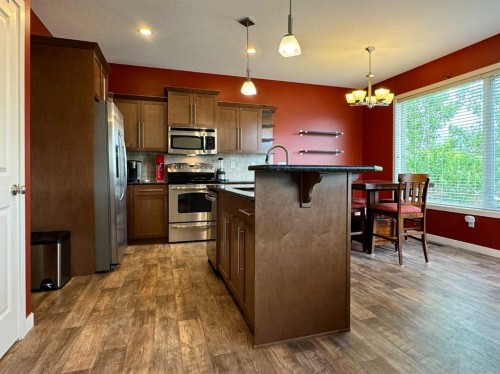 422 Lynx Terrace North, Lethbridge, AB 