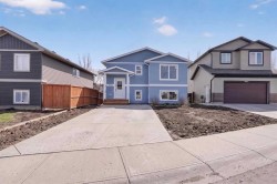 4605 7 Street  Coalhurst, AB T0L 0V0