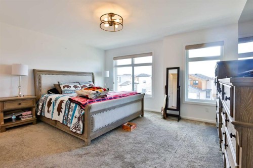 1374 Pacific Circle West, Lethbridge, AB 