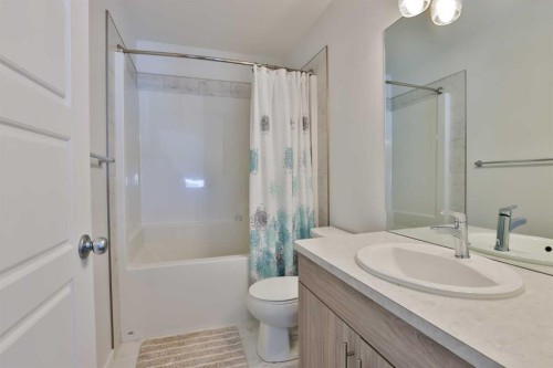 1374 Pacific Circle West, Lethbridge, AB 