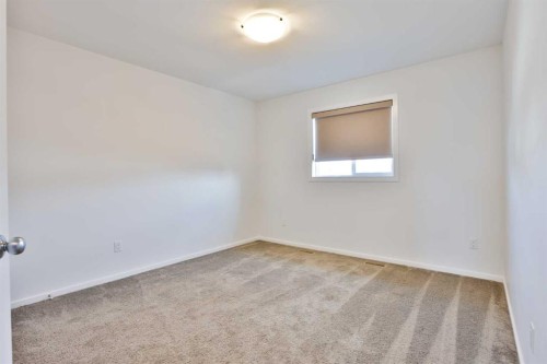 1374 Pacific Circle West, Lethbridge, AB 