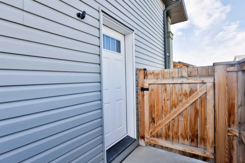 1374 Pacific Circle West, Lethbridge, AB 