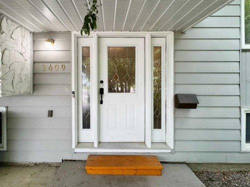 2409 20 Street North, Lethbridge, AB - Outdoor With Exterior