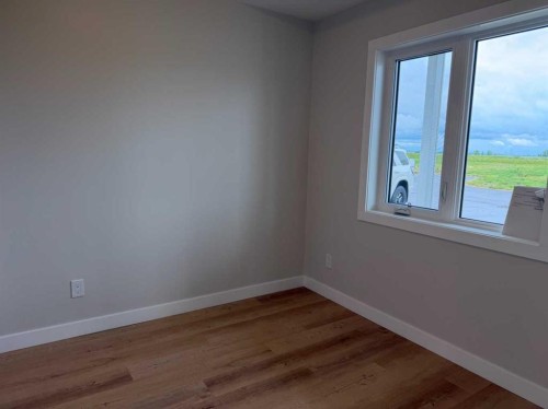 10 Meadows Way, Taber, AB - Indoor Photo Showing Other Room