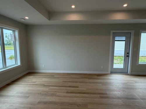 10 Meadows Way, Taber, AB - Indoor Photo Showing Other Room