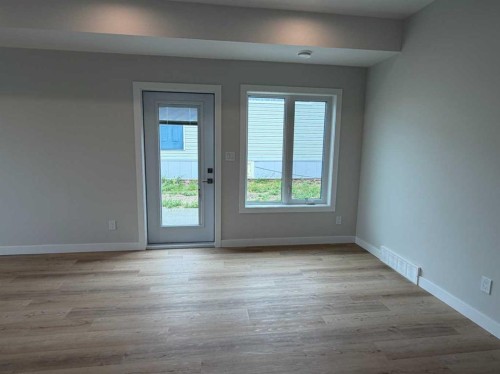 10 Meadows Way, Taber, AB - Indoor Photo Showing Other Room