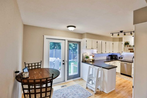 89 E 200 N, Raymond, AB - Indoor