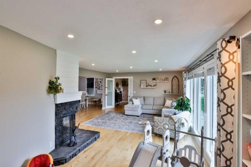 89 E 200 N, Raymond, AB - Indoor