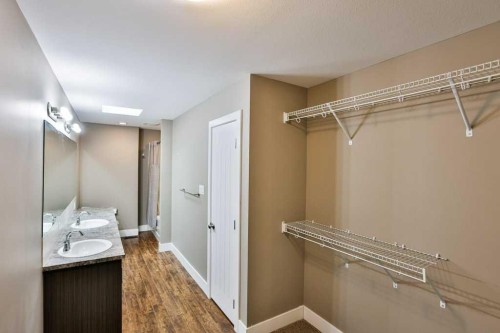 1207B 19A Avenue, Coaldale, AB 