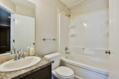 1207B 19A Avenue, Coaldale, AB 