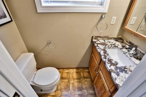 30 N 250 E, Raymond, AB 