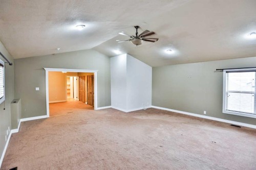 30 N 250 E, Raymond, AB 