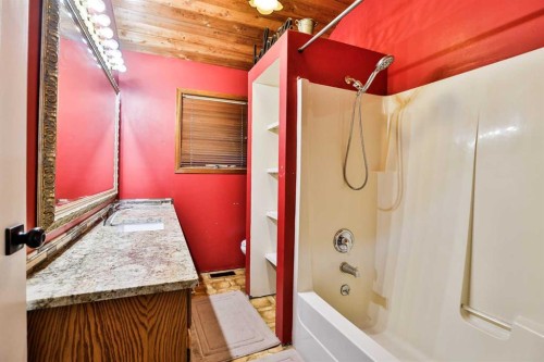 30 N 250 E, Raymond, AB 