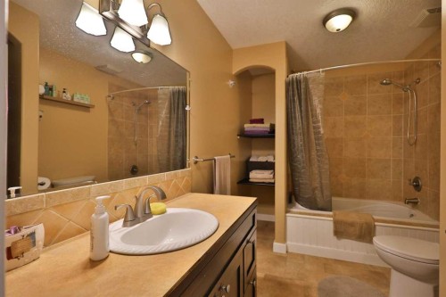 229 2A Street, Stirling, AB 
