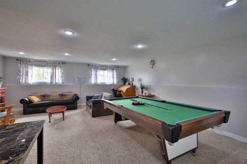 229 2A Street, Stirling, AB 