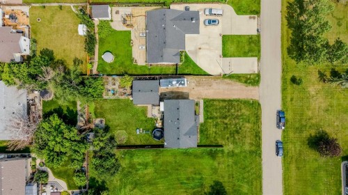 229 2A Street, Stirling, AB 