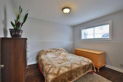 229 2A Street, Stirling, AB 