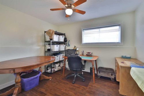 229 2A Street, Stirling, AB 