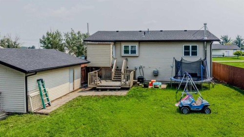 229 2A Street, Stirling, AB 