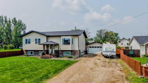 229 2A Street, Stirling, AB 