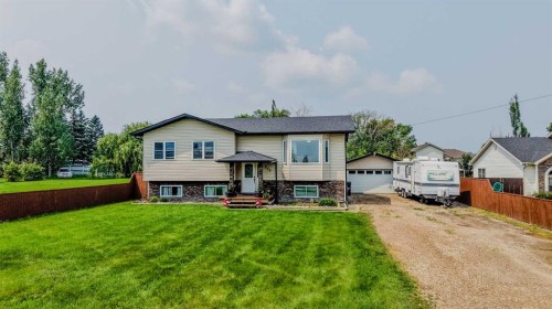 229 2A Street, Stirling, AB 