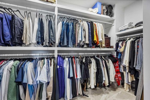 4618 31 Avenue South, Lethbridge, AB - Indoor With Storage