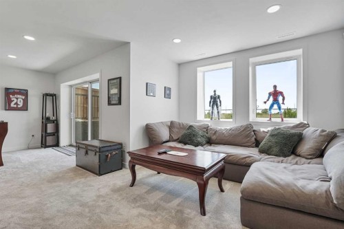 4618 31 Avenue South, Lethbridge, AB - Indoor Photo Showing Living Room