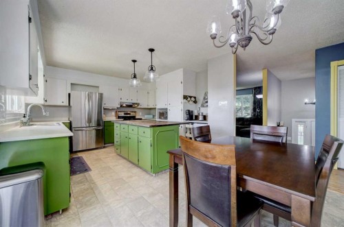 110 Temple Boulevard West, Lethbridge, AB 