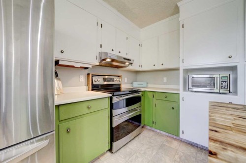 110 Temple Boulevard West, Lethbridge, AB 