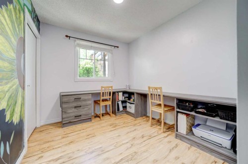 110 Temple Boulevard West, Lethbridge, AB 
