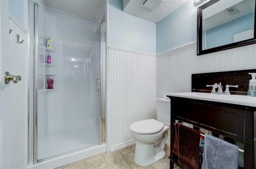 110 Temple Boulevard West, Lethbridge, AB 