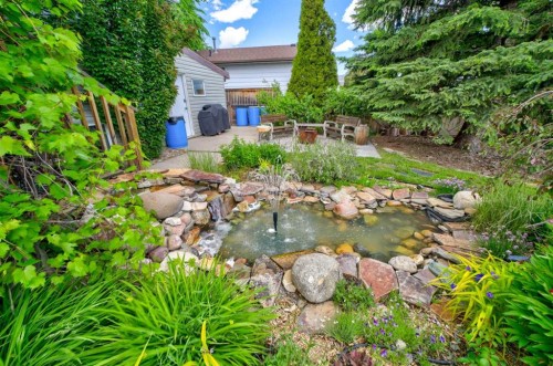 110 Temple Boulevard West, Lethbridge, AB 