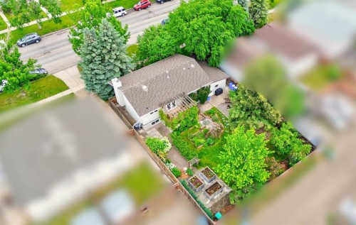 110 Temple Boulevard West, Lethbridge, AB 